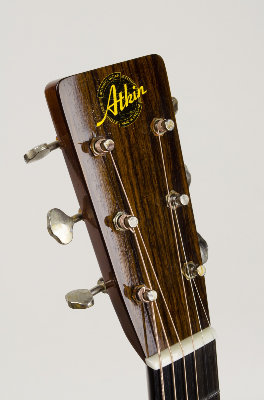 OOO37 - Atkin Guitars
